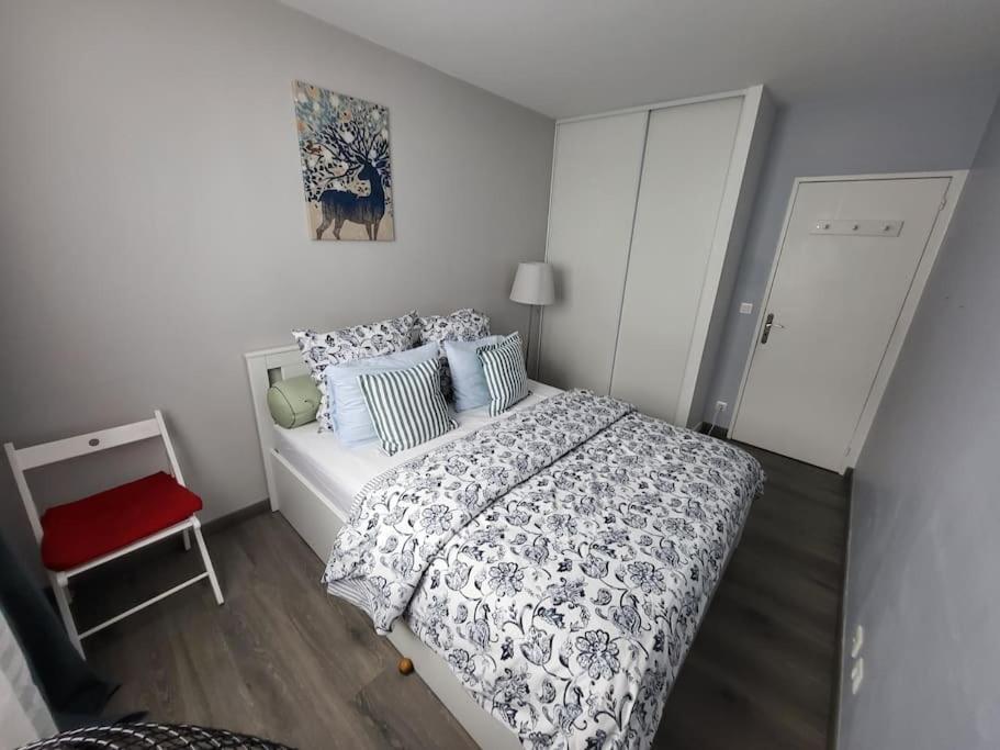 Appartement Confort Avec Balcon - Champigny 外观 照片